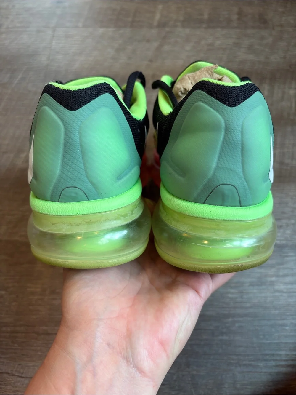 Nike Air Max Running Shoes Women's Size 6.5 Hyper Punch Lime